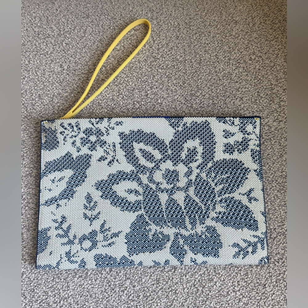 Rothy’s Jardin Essential Pouch / Wristlet, Blue